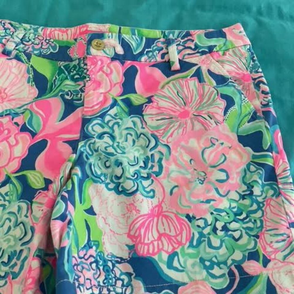 Lilly P shorts. Size 14